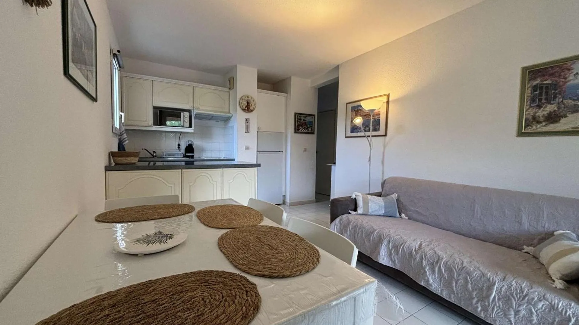 Appartement Avec Terrasse Et Piscine, 2 Pieces, 4 Couchages, A Cavalaire-Sur-Mer - Fr-1-226B-206