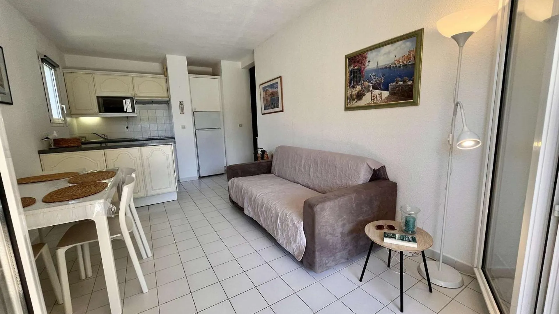 Appartement Avec Terrasse Et Piscine, 2 Pieces, 4 Couchages, A Cavalaire-Sur-Mer - Fr-1-226B-206